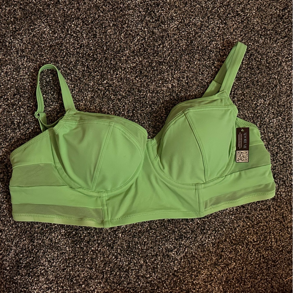 Adore Me swimsuit set with high waisted bottoms. New with tags!!